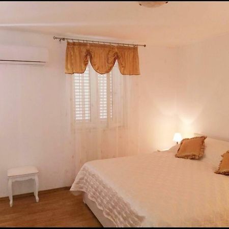 Apartman Perina Trogir Buitenkant foto