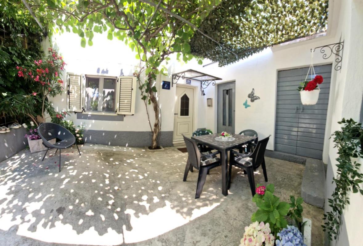 Apartman Perina Trogir Buitenkant foto