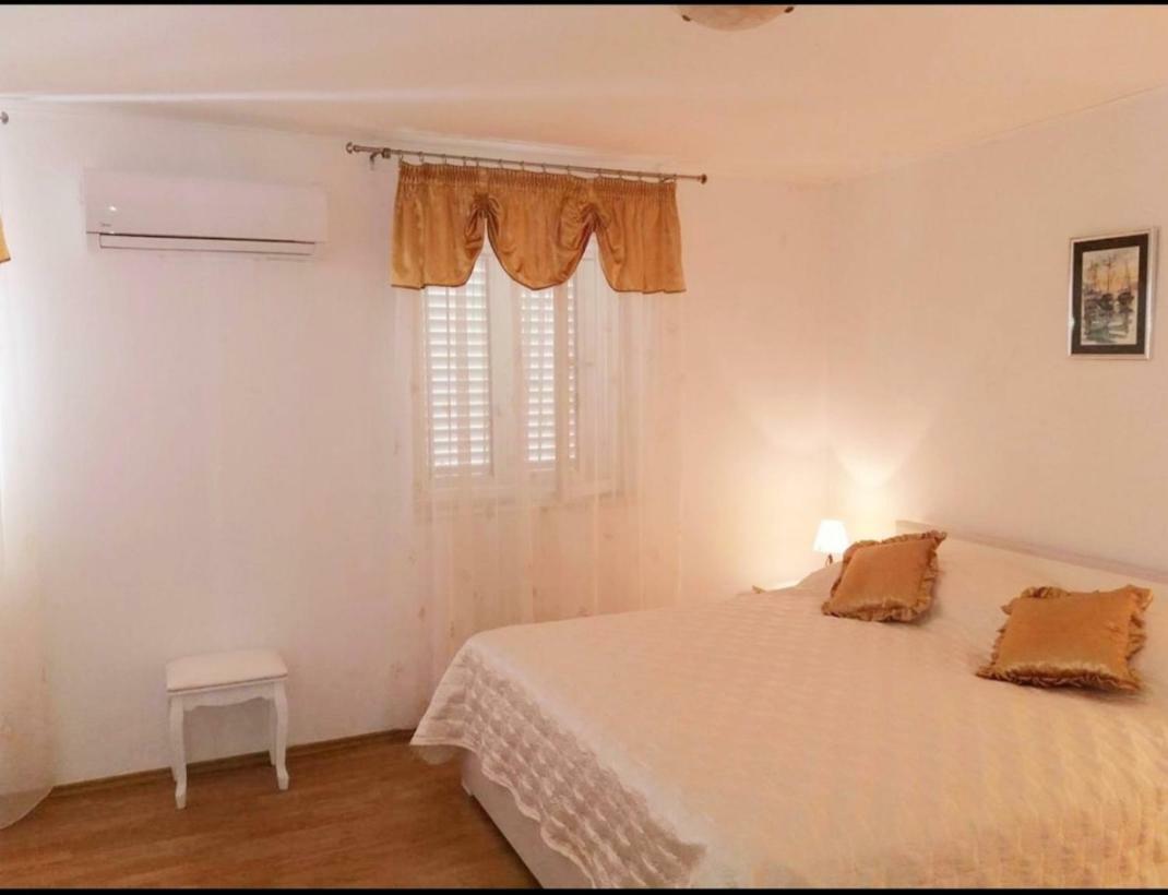 Apartman Perina Trogir Buitenkant foto