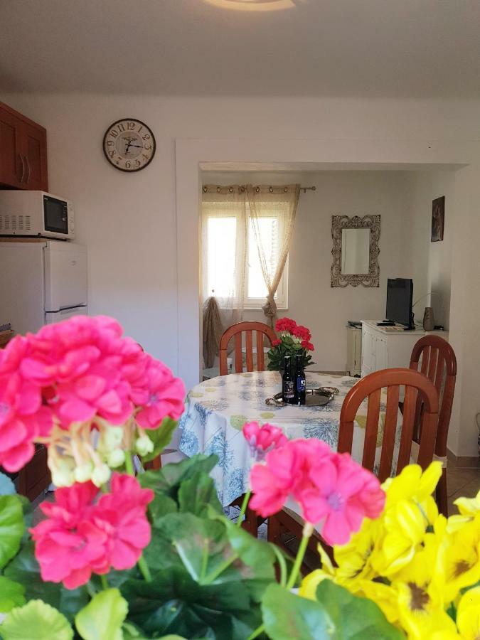 Apartman Perina Trogir Buitenkant foto
